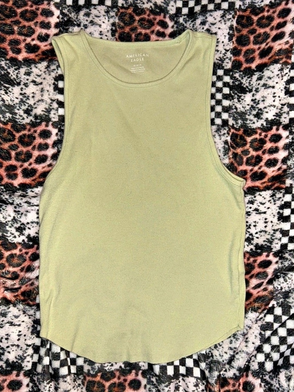 American Eagle Ribbed cropped Tank Top in Green Size Medium Like New